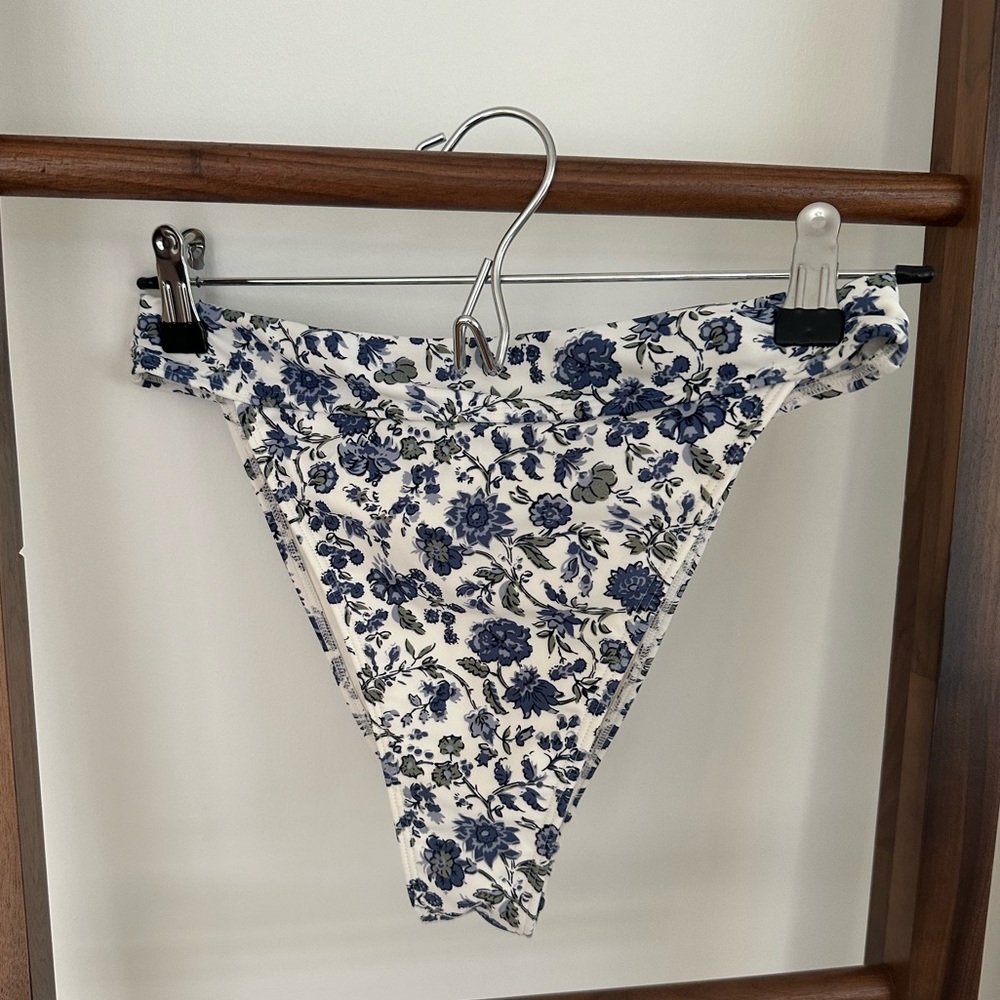 Abercrombie high rise bikini bottom